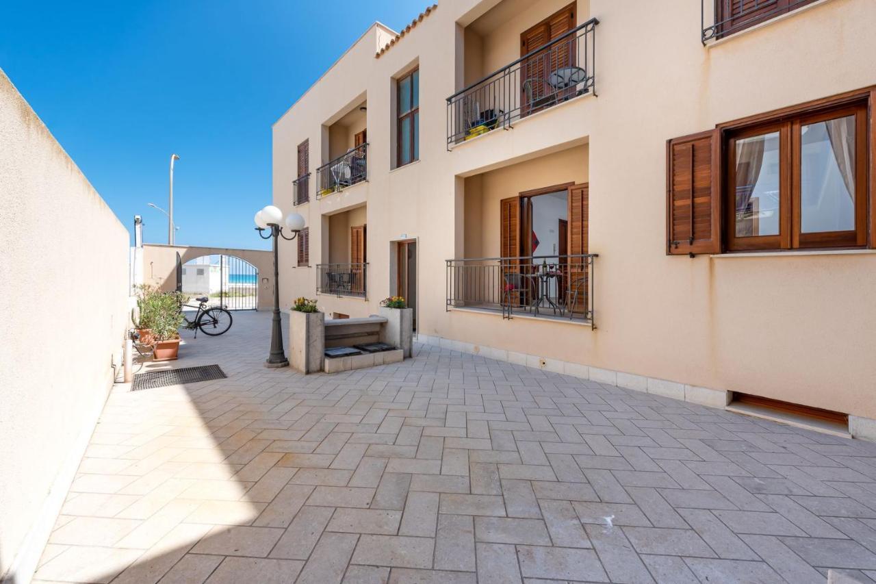 I Tre Golfi Beach Apartments San Vito Lo Capo Eksteriør billede