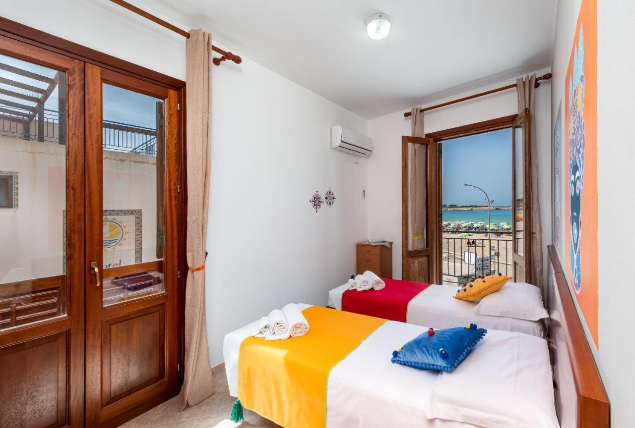 I Tre Golfi Beach Apartments San Vito Lo Capo Eksteriør billede